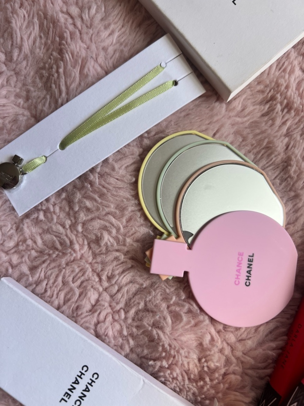 🛍️ Chanel Chance Vanity Bundle Mini Mirror Fan + Phone Charm | GWP